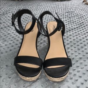 Charlotte Russe Black Wedges 😍